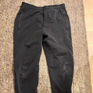 Gently Worn Men’s Lululemon ABC Joggers, older style, size L, black!!